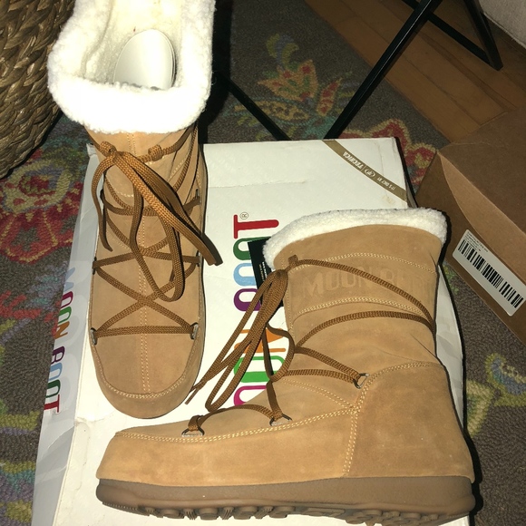 TECHNICA moon boot/suede/New in box 10 (42) - Picture 1 of 5